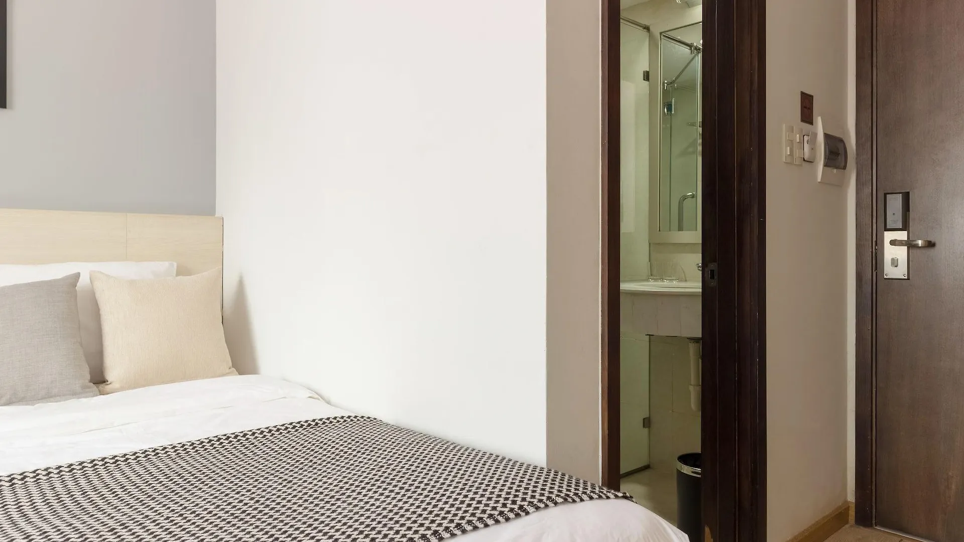 The Pergola Design Hotel Da Nang 3*,  Vietnam
