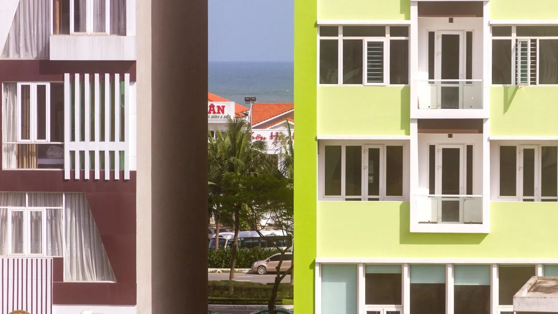 The Pergola Design Hotel Da Nang 3*,