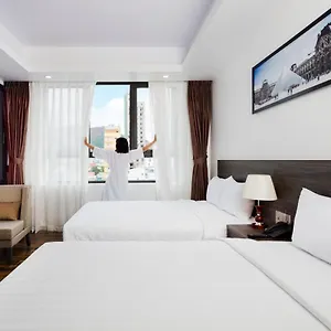 La Casa Отель Нячанг